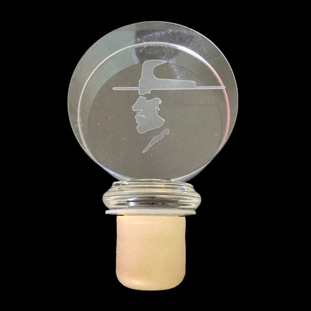 Clear Crystal Round Etched Cowboy Bottle Stopper